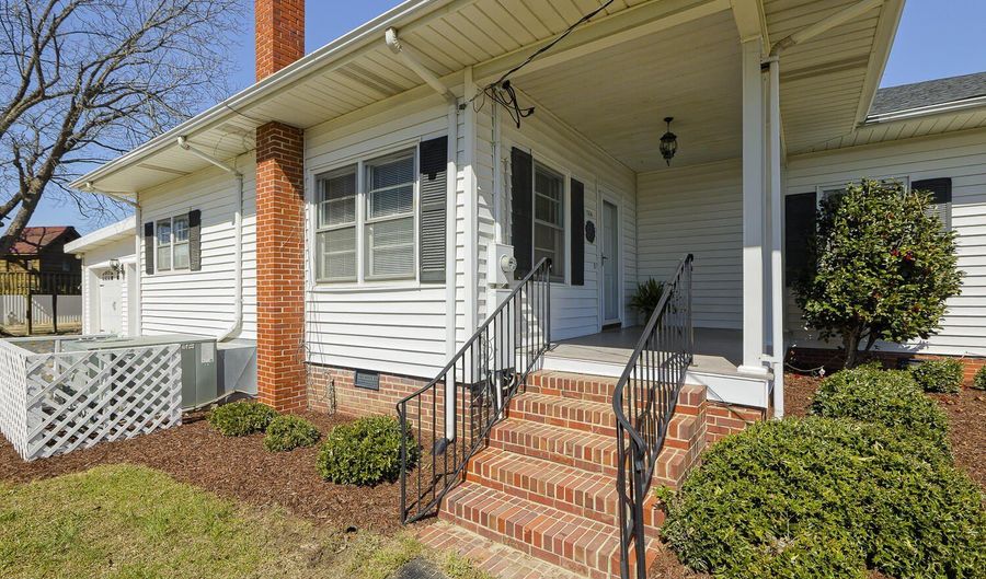 1356 Pearidge Rd, Angier, NC 27501 - 2 Beds, 3 Bath