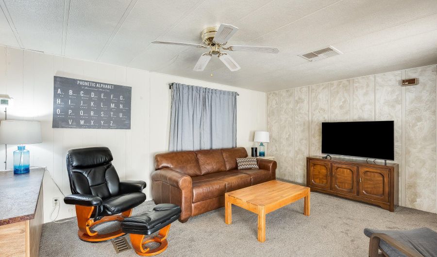 939 N ACACIA Rd 8, Apache Junction, AZ 85119 - 2 Beds, 2 Bath