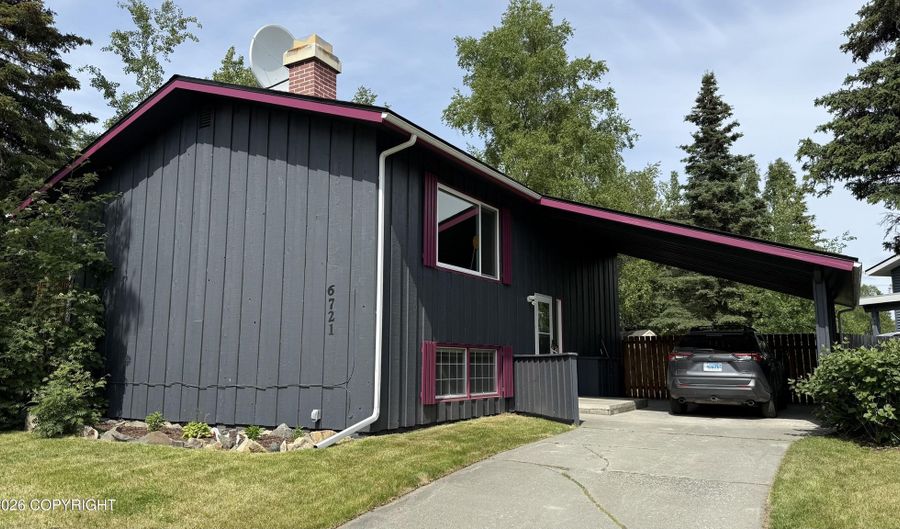 6721 Foothill Dr, Anchorage, AK 99504 - 4 Beds, 2 Bath