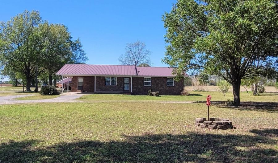 5299 Highway 33, Augusta, AR 72006 - 3 Beds, 2 Bath