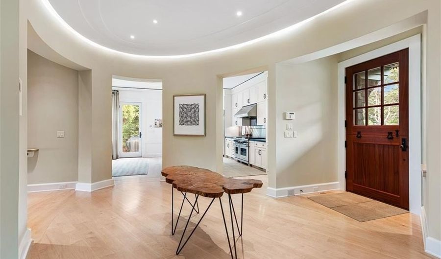 25 Walnut St, Jamestown, RI 02835 - 4 Beds, 4 Bath