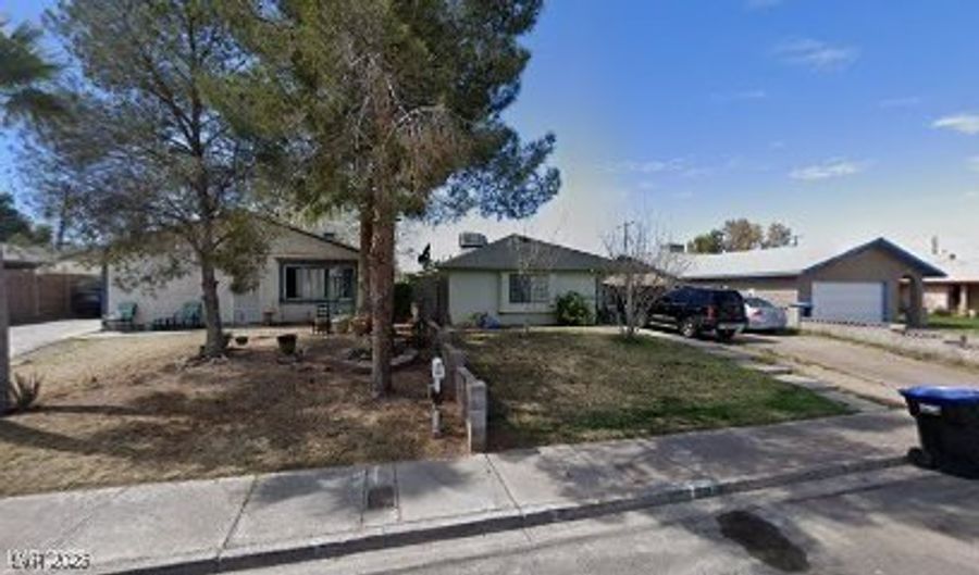 1313 PRICE St, Henderson, NV 89011 - 2 Beds, 2 Bath