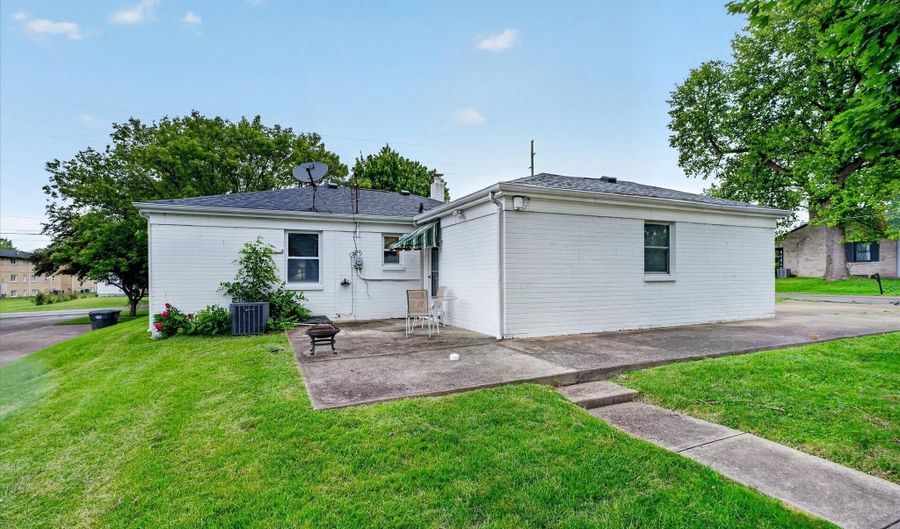 1921 E 10th St, Anderson, IN 46012 - 2 Beds, 1 Bath