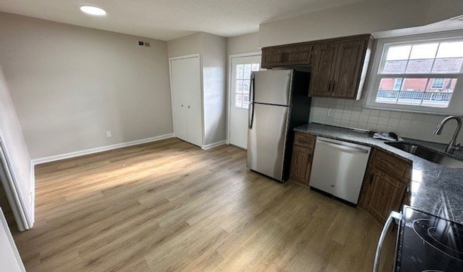 2723 Pease Dr, Rocky River, OH 44116 - 2 Beds, 1 Bath