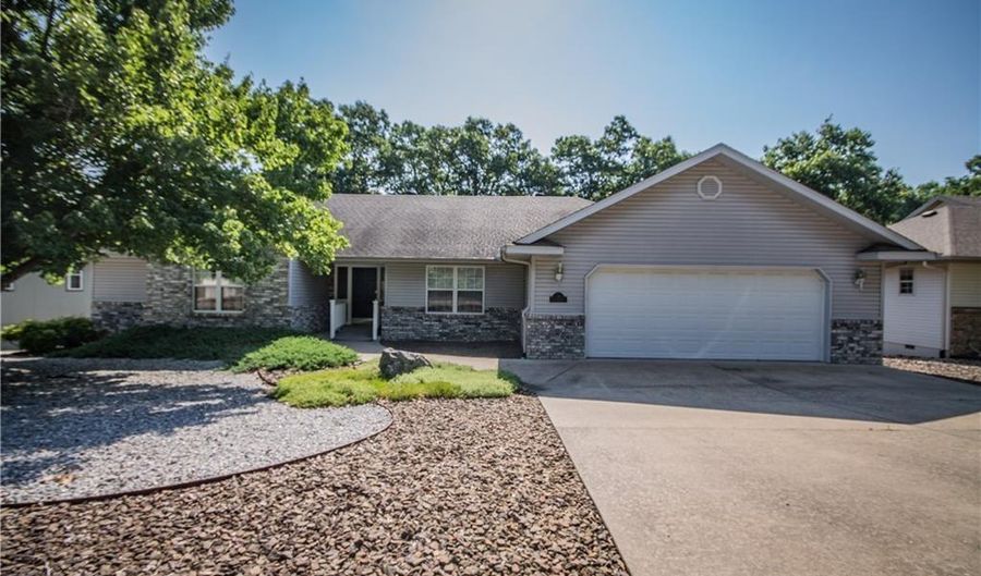 18 Thirsk Ln, Bella Vista, AR 72714 - 3 Beds, 2 Bath