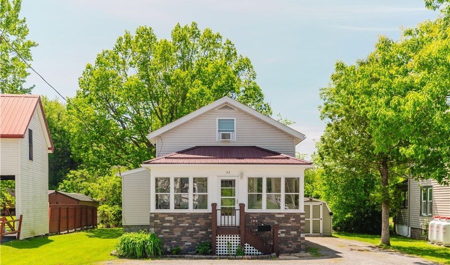 142 Church St, Alexandria Bay, NY 13607 - 2 Beds, 2 Bath