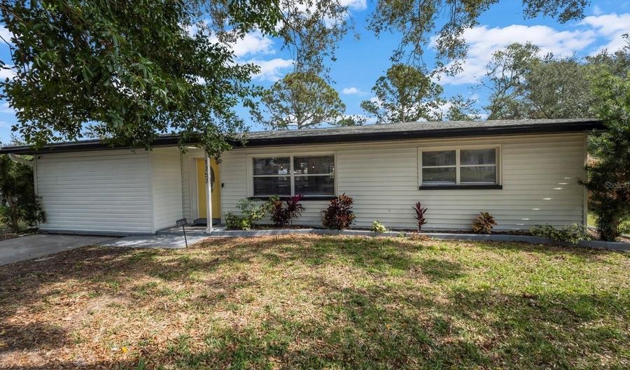 1357 S BETTY Ln, Clearwater, FL 33756 - 3 Beds, 2 Bath