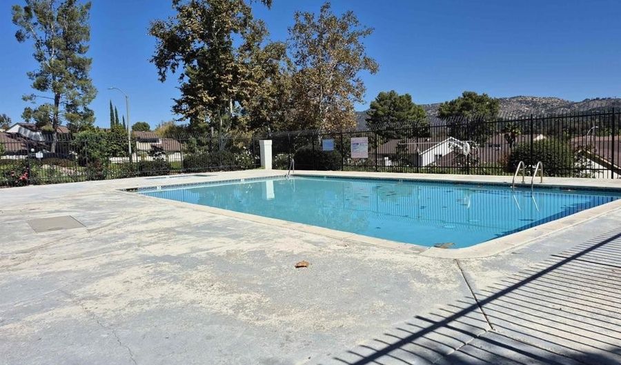 228 Crestview Gln, Escondido, CA 92026 - 3 Beds, 2 Bath