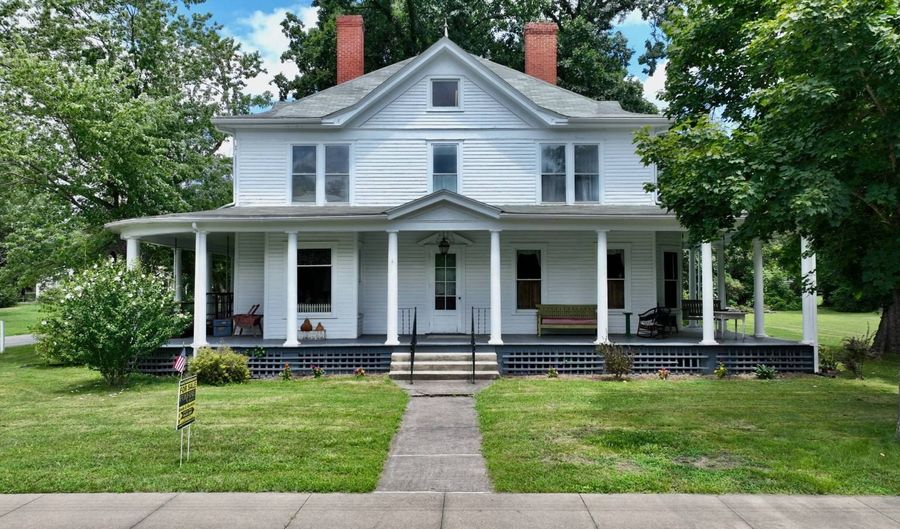 192 Clay St, Alderson, WV 24910 - 5 Beds, 2 Bath