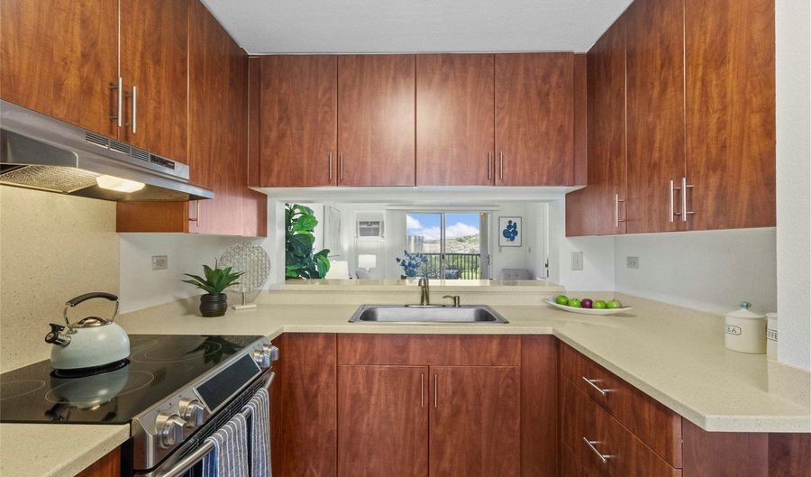 3075 Ala Poha Place 1102, Honolulu, HI 96818 - 2 Beds, 2 Bath