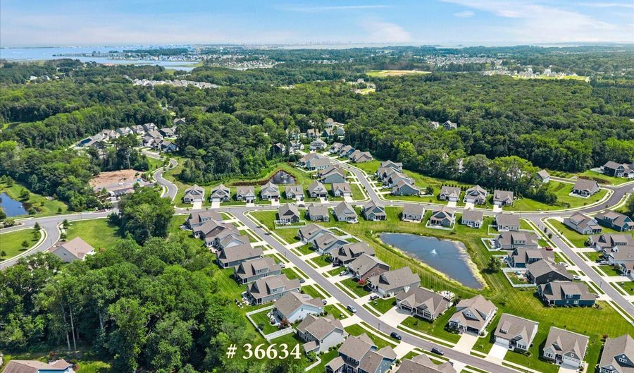 36634 GREENWAY Dr, Frankford, DE 19945 - 4 Beds, 3 Bath