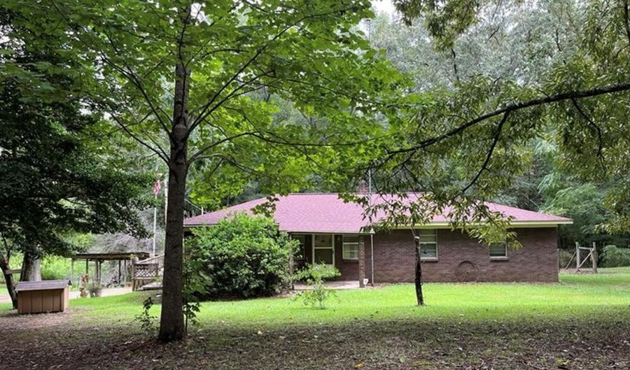 269 County Road 184 Howard Williams Rd, Coffeeville, MS 38922 - 3 Beds, 1 Bath