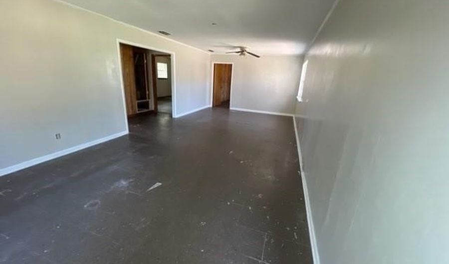 675 Wilson Blvd, Axis, AL 36505 - 5 Beds, 3 Bath
