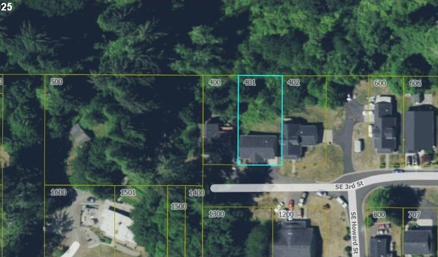 1676 SE 3RD St, Astoria, OR 97103 - 3 Beds, 2 Bath
