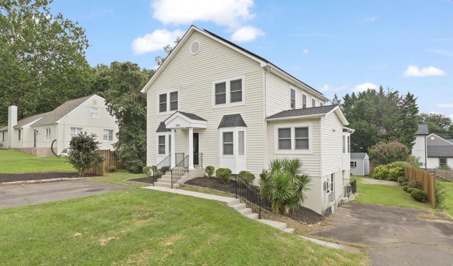 4415 ROBERTS Ave, Annandale, VA 22003 - 4 Beds, 5 Bath