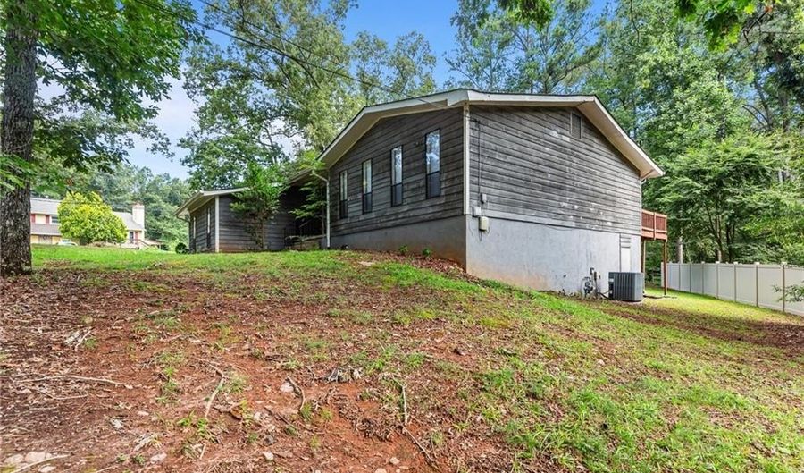 3540 Tarragon Dr, Decatur, GA 30034 - 3 Beds, 2 Bath
