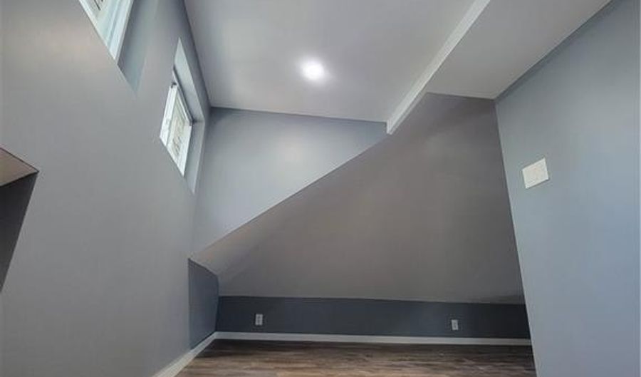 230 Garfield Ave 3rd floor, Bridgeport, CT 06606 - 0 Beds, 1 Bath