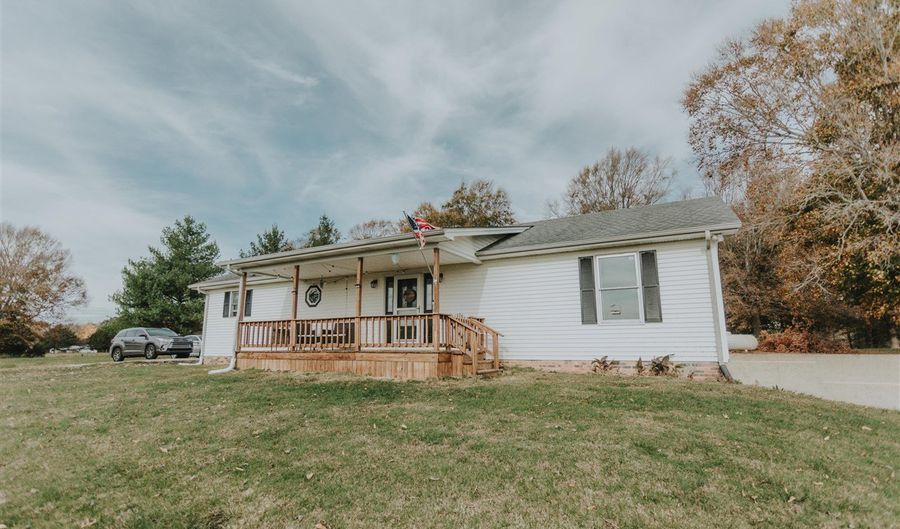 95 Watson Rd, Austin, KY 42123 - 4 Beds, 3 Bath