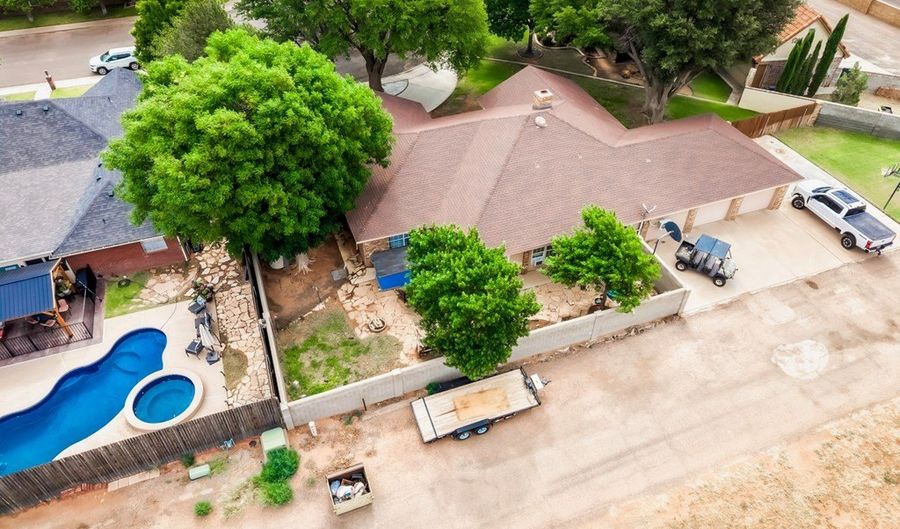1511 Live Oak Ln, Andrews, TX 79714 - 4 Beds, 3 Bath
