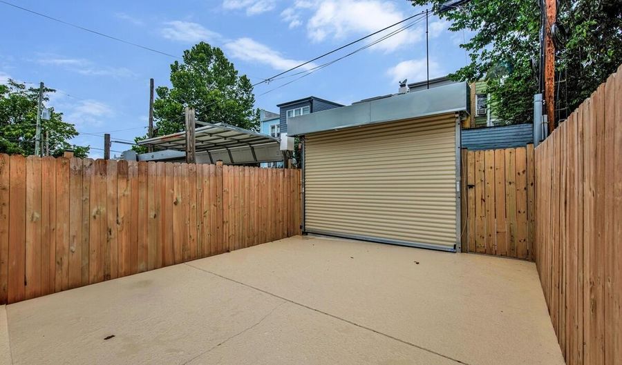 837 DECATUR St NW, Washington, DC 20011 - 4 Beds, 4 Bath