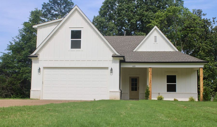 1829 WORTHAM, Atoka, TN 38004 - 4 Beds, 3 Bath