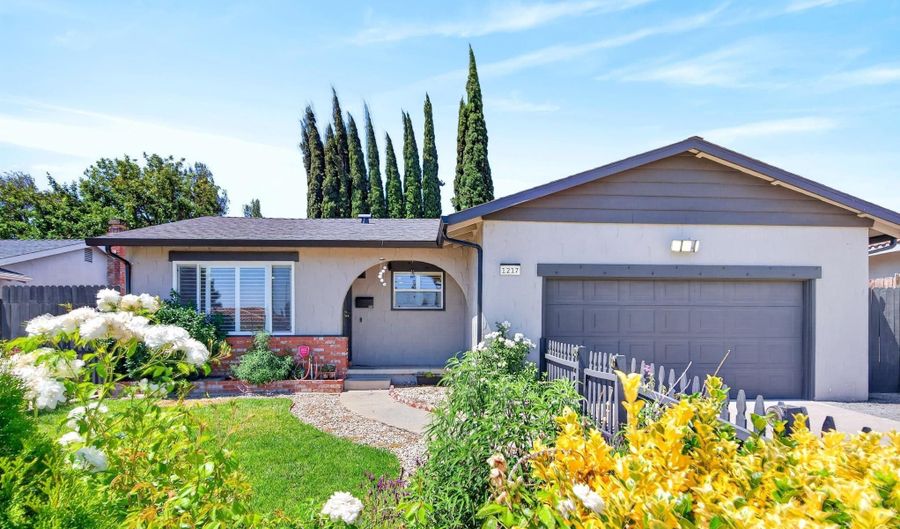 1217 Mission Dr, Antioch, CA 94509 - 4 Beds, 2 Bath
