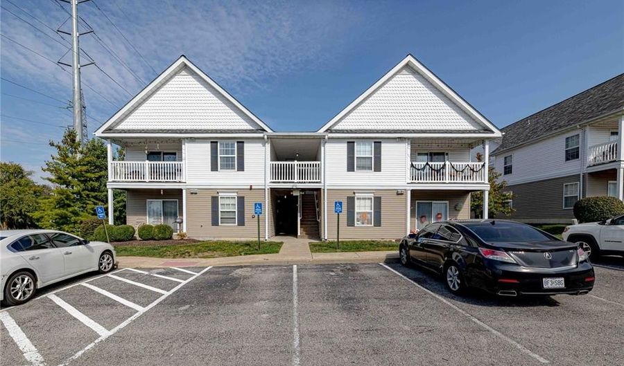 9723 Crayford Rd 1B, Affton, MO 63123 - 2 Beds, 2 Bath
