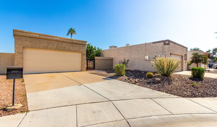 2133 N APOLLO Ct, Chandler, AZ 85224 - 2 Beds, 2 Bath