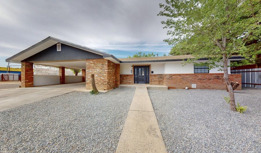 807 TORRES Dr, Belen, NM 87002 - 3 Beds, 2 Bath