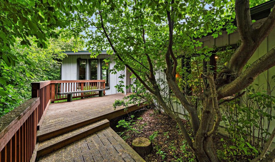 3809 Katmai Cir, Anchorage, AK 99517 - 3 Beds, 3 Bath