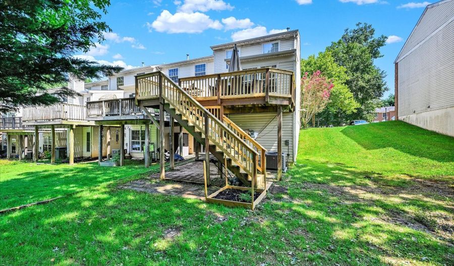 647 N BRANCH Ct, Abingdon, MD 21009 - 4 Beds, 3 Bath