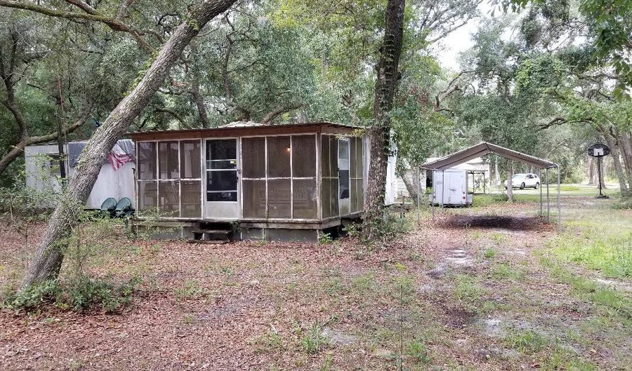 688 McDaniels Fishcamp Rd, Freeport, FL 32439 - 2 Beds, 1 Bath