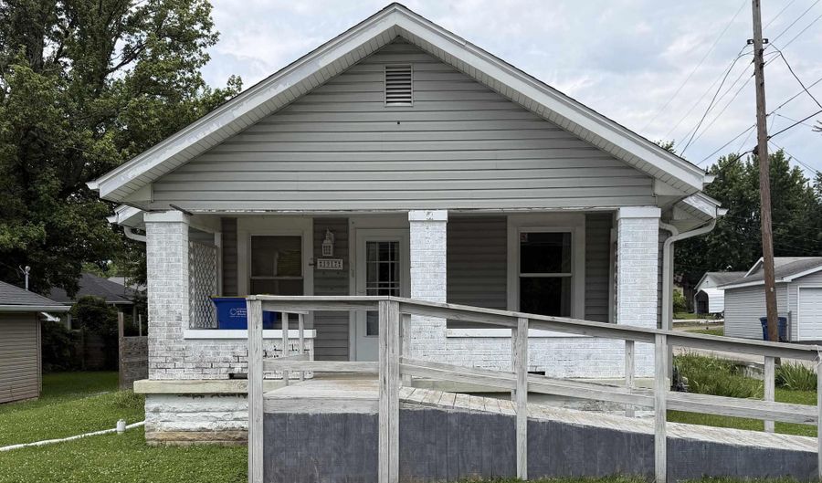 1917 7th St, Bedford, IN 47421 - 2 Beds, 1 Bath