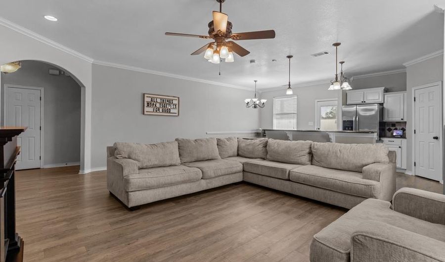 718 Shepherd Cir, Andrews, TX 79714 - 4 Beds, 2 Bath