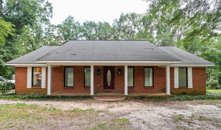4496 AL Hwy 130, Banks, AL 36005 - 3 Beds, 2 Bath