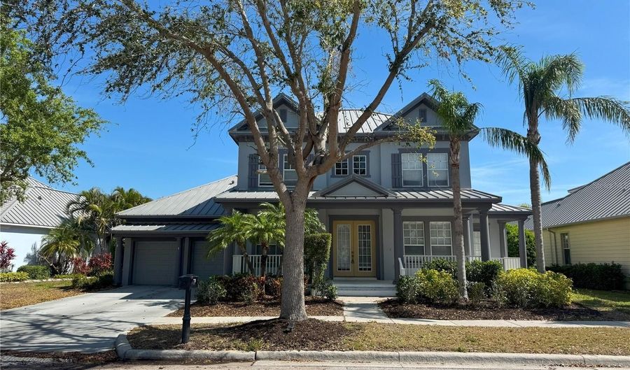 625 MIRABAY Blvd, Apollo Beach, FL 33572 - 4 Beds, 4 Bath