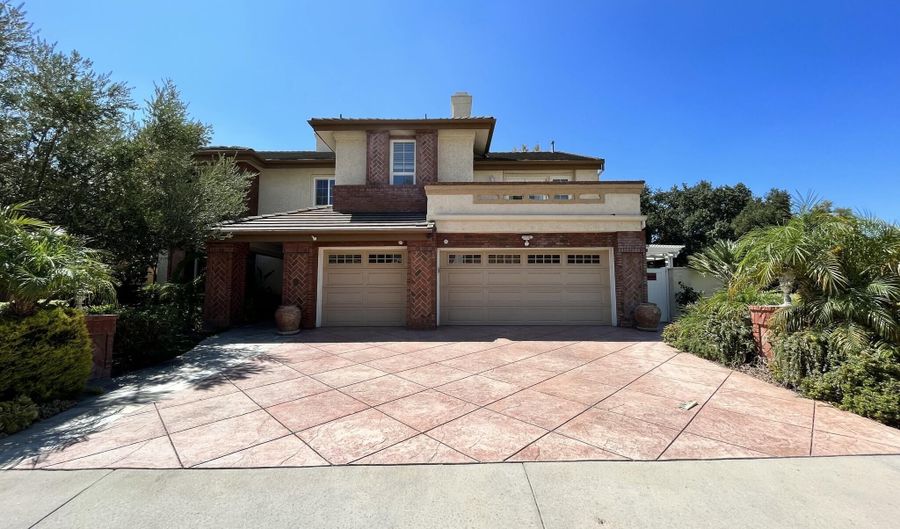 29160 Oakpath Dr, Agoura Hills, CA 91301 - 6 Beds, 5 Bath