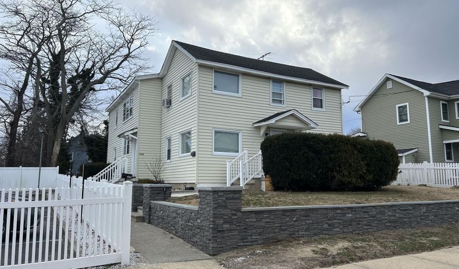 701 B 15th Ave, Belmar, NJ 07719 - 3 Beds, 1 Bath