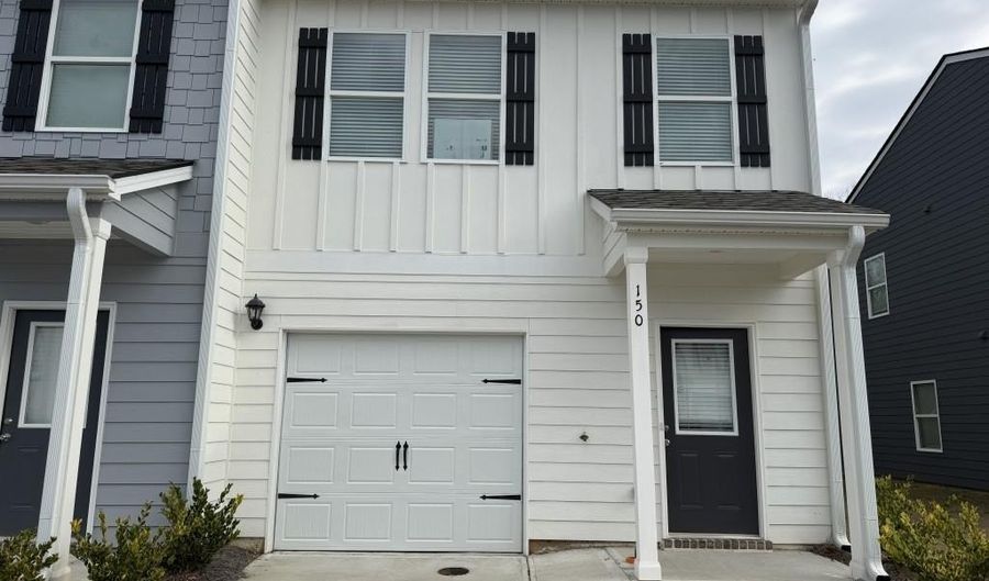 150 Village Green Dr, Adairsville, GA 30103 - 3 Beds, 3 Bath