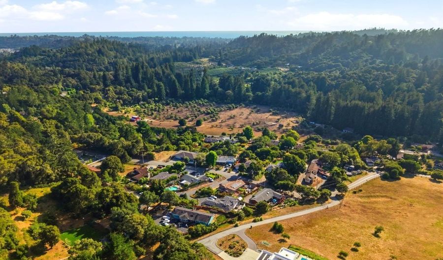 295 Day Valley Rd, Aptos, CA 95003 - 3 Beds, 2 Bath