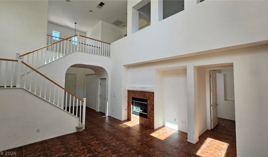 10425 Foggy Glen Ave, Las Vegas, NV 89135 - 3 Beds, 3 Bath