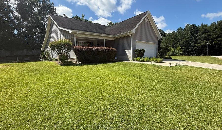 107 Running Creek Dr, Abbeville, SC 29620 - 3 Beds, 2 Bath