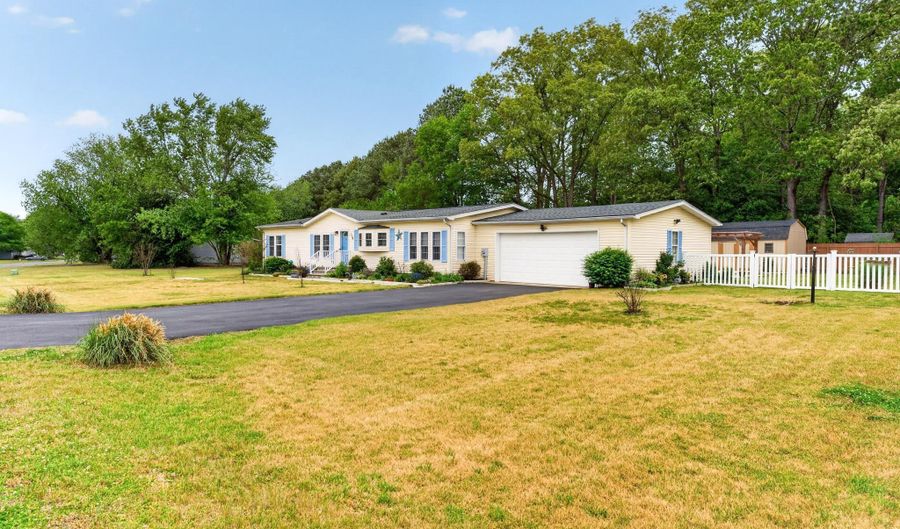 114 E HOLLY Dr, Lincoln, DE 19960 - 3 Beds, 2 Bath