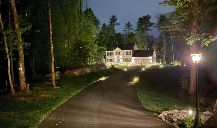 16 Stagecoach Rd, Barrington, NH 03825 - 3 Beds, 3 Bath
