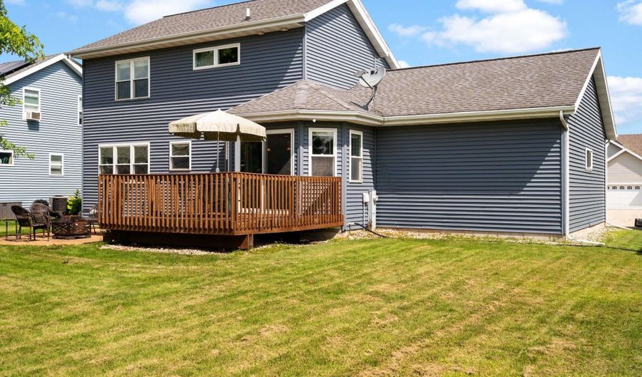 5169 Fox Sedge Ln, Fitchburg, WI 53711 - 3 Beds, 3 Bath