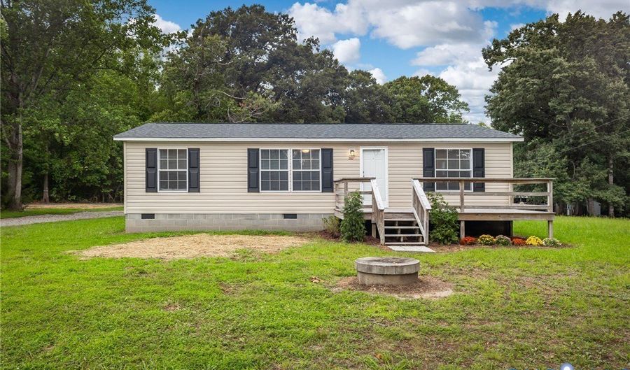 2617 Herring Creek Rd, Aylett, VA 23009 - 3 Beds, 2 Bath