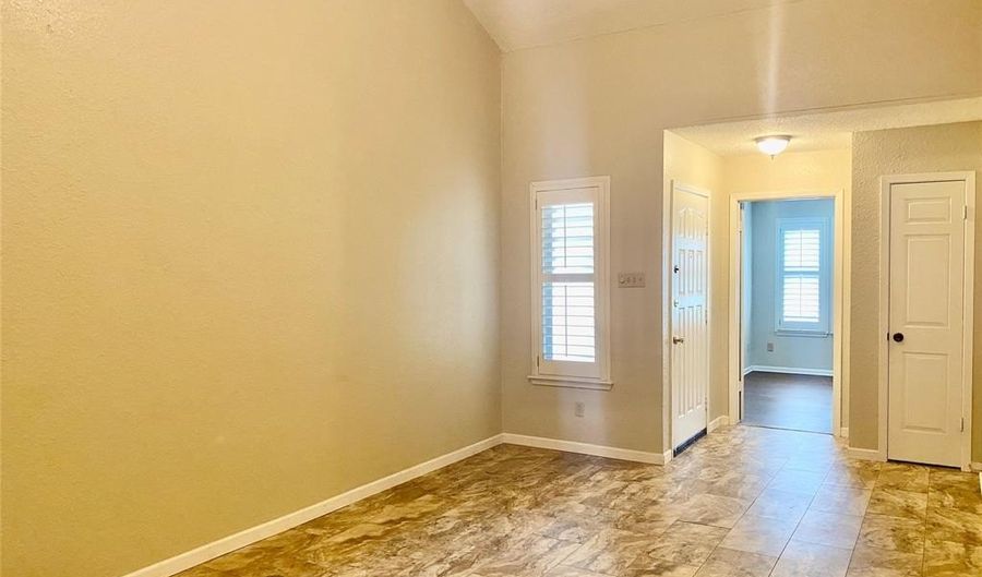 3832 Crossroads Dr, Abilene, TX 79605 - 2 Beds, 2 Bath