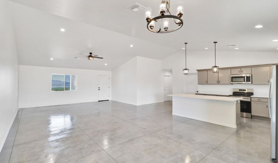 1346 S Wild Burro Trl, Benson, AZ 85602 - 4 Beds, 2 Bath