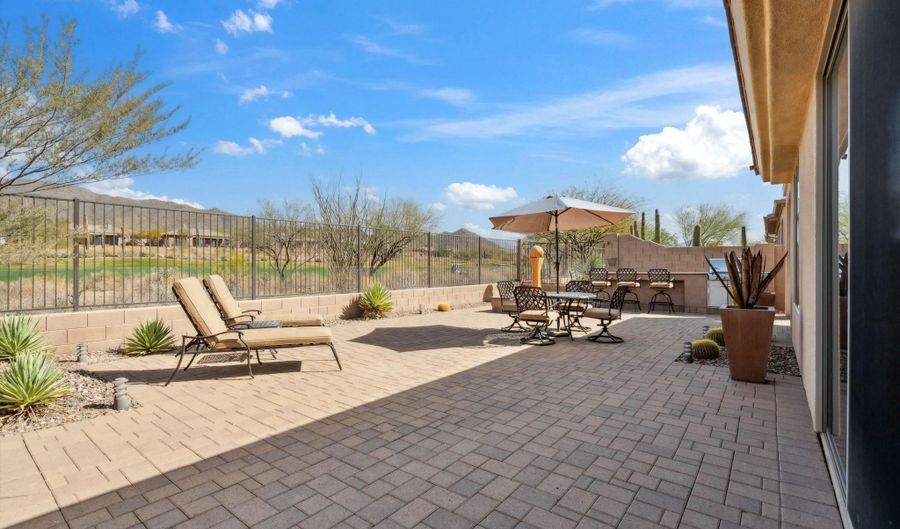 2214 W MUIRFIELD Dr, Anthem, AZ 85086 - 3 Beds, 3 Bath