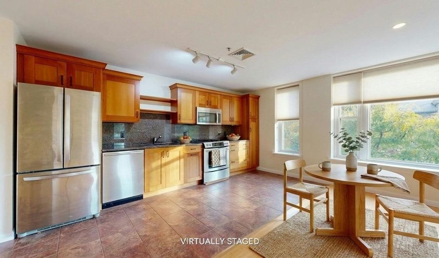 230 College St 7, Burlington, VT 05401 - 2 Beds, 2 Bath
